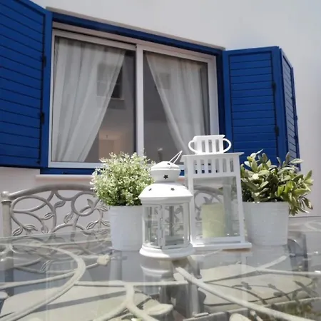 Paros *